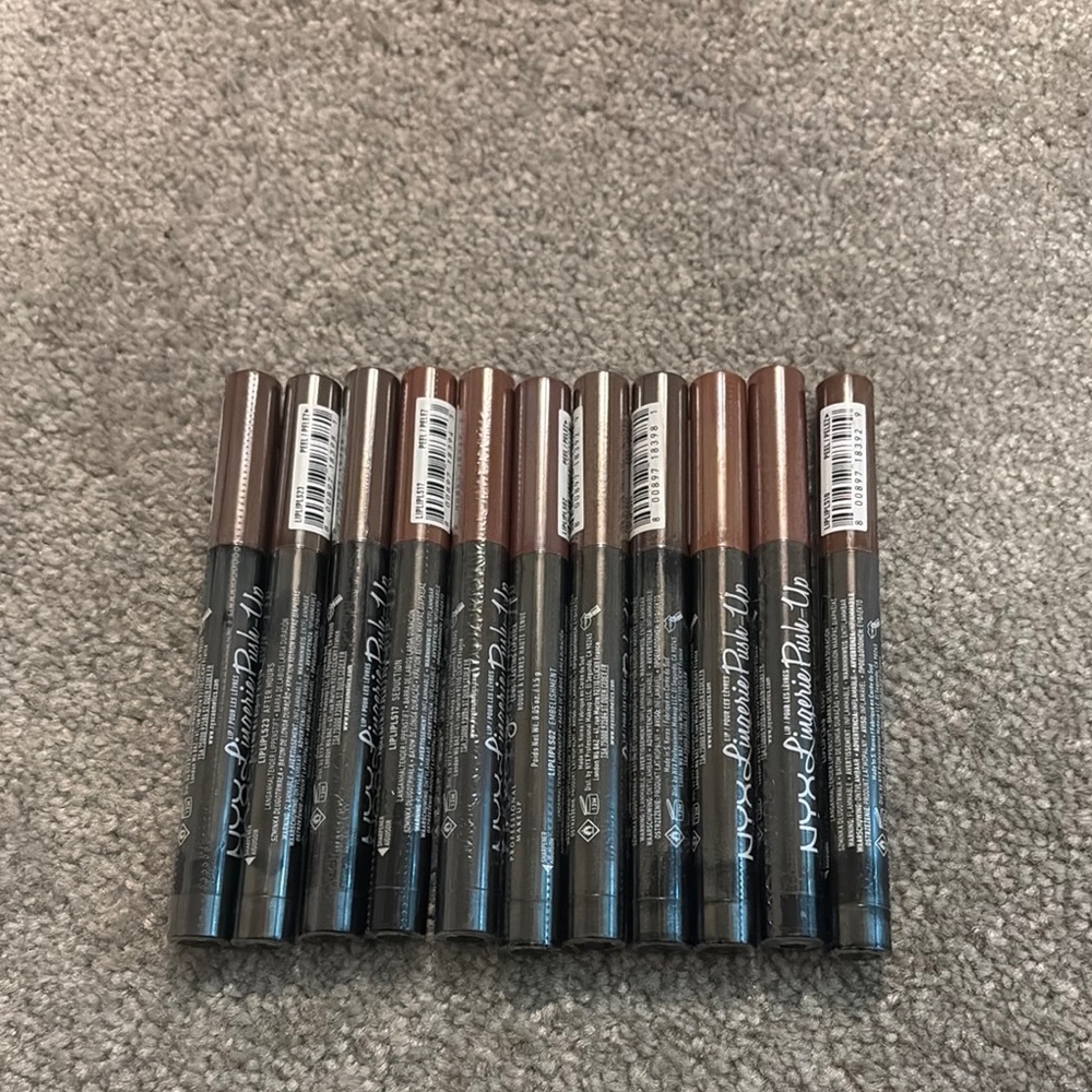 NYX Brown Eyeliner Set